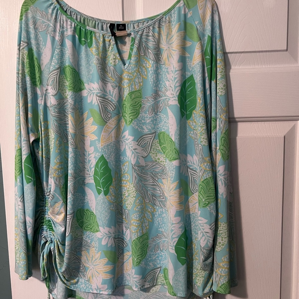 ‼️FINAL SALE‼️ New Direction tropical leaf blouse size XL
